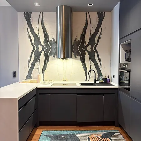 Modern In Taksim W Pool, Gym, Balcony *