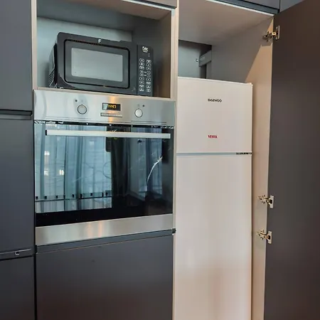 Апартаменты Modern In Taksim W Pool, Gym, Balcony Стамбул